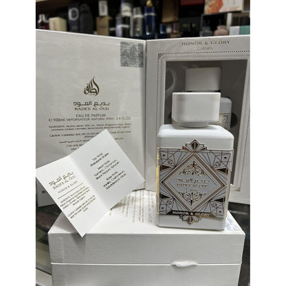 Badee Al Oud Honor and Glory by Lattafa box open