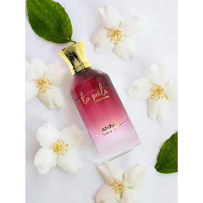 Anfar La Perle Pour Femme 85ml EDP styled with flowers