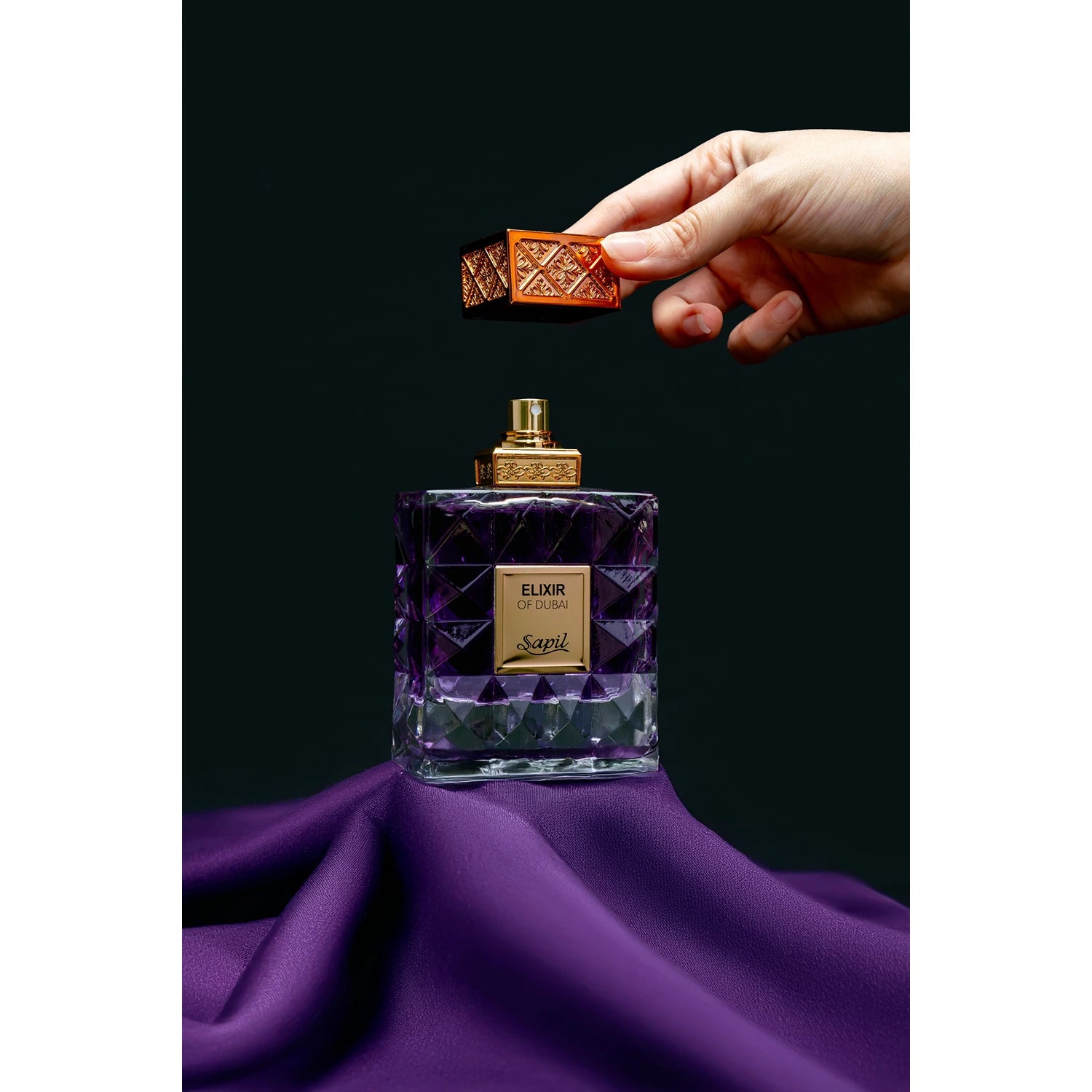 Sapil Elixir Of Dubai 100ml Eau de Parfum in hand spray