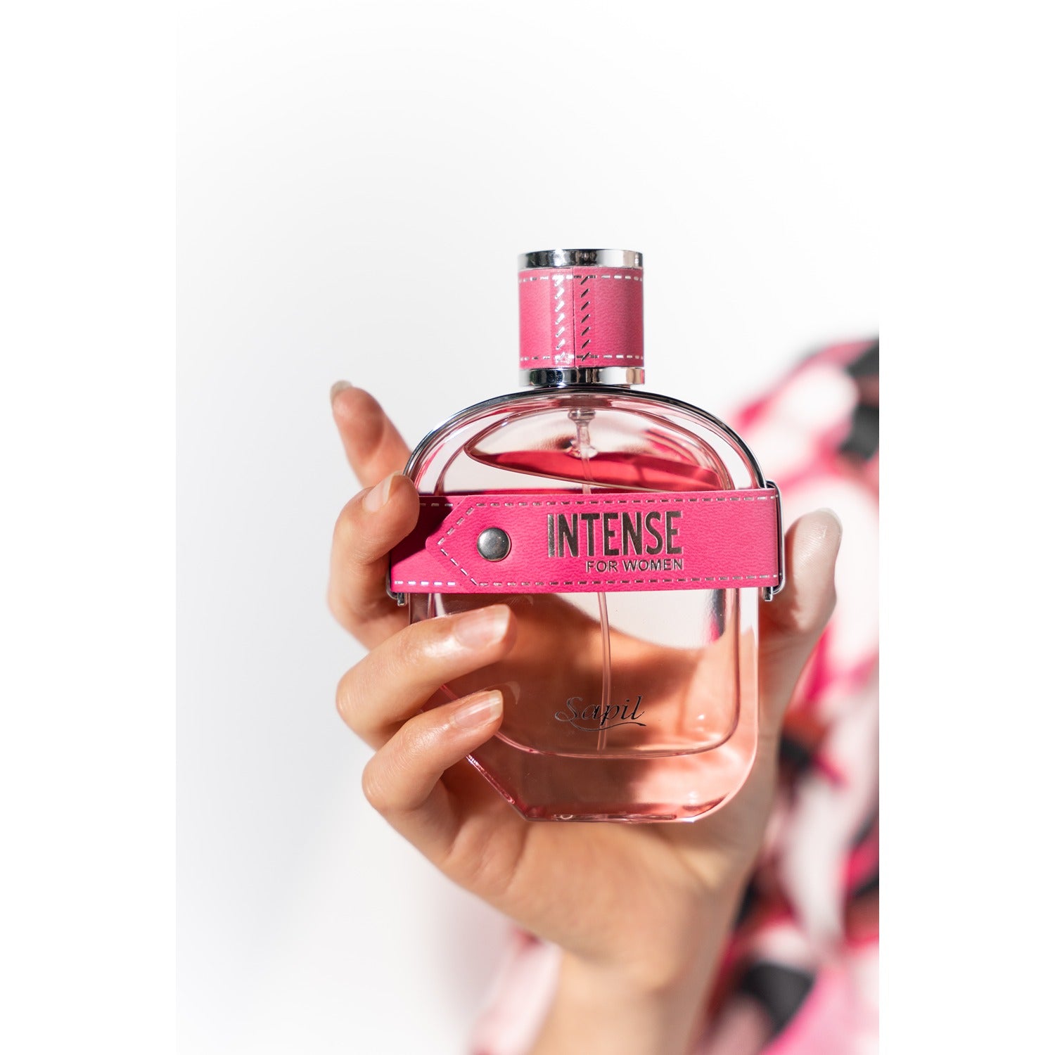 Sapil Intense Women Eau de Parfum 100ml hand view left angle