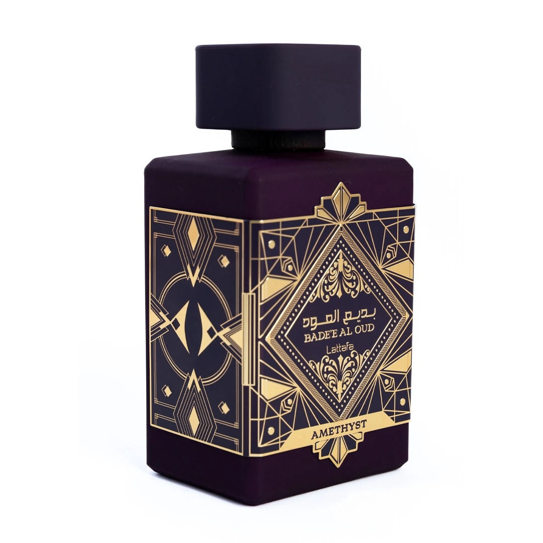 Bade’e Al Oud Amethyst 100ml edp by Lattafa bottle angle view